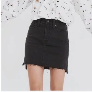 MEDEWELL Women’s Raw Hemmed Straight Mini Skirt.